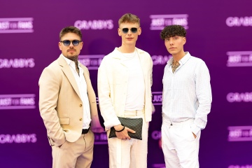 Fitink Phil, Pascal and Chris Legal on the Purple Carpet at Grabbys Europe 2026