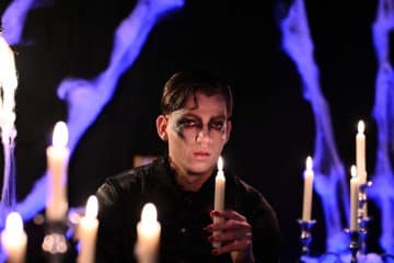 Liam Holland - Vampir und Halloween