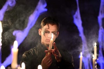 Liam Holland - Vampir und Halloween