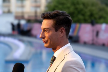 Ryan Orion presenting elegant masculine fashion at Grabbys Europe 2026