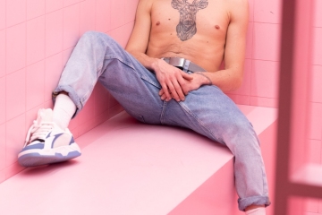 Szymon Brzostek im Supercandy Pop-Up Museum Köln