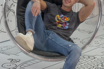 Tarek Hamoud im Supercandy Pop-Up Museum Köln