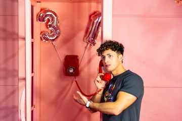 Tarek Hamoud im Supercandy Pop-Up Museum Köln